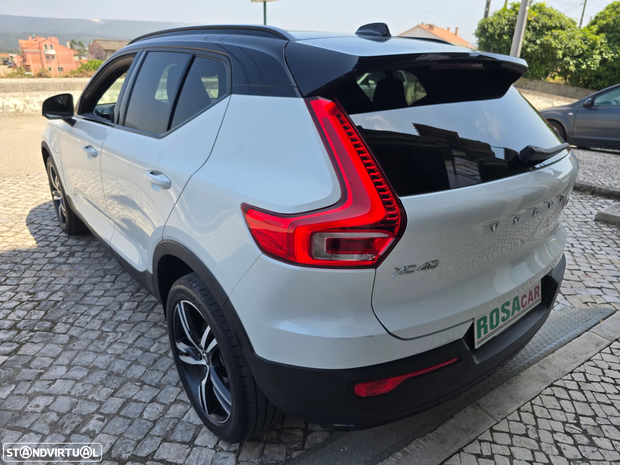 Volvo XC 40 1.5 T5 PHEV R-Design - 28