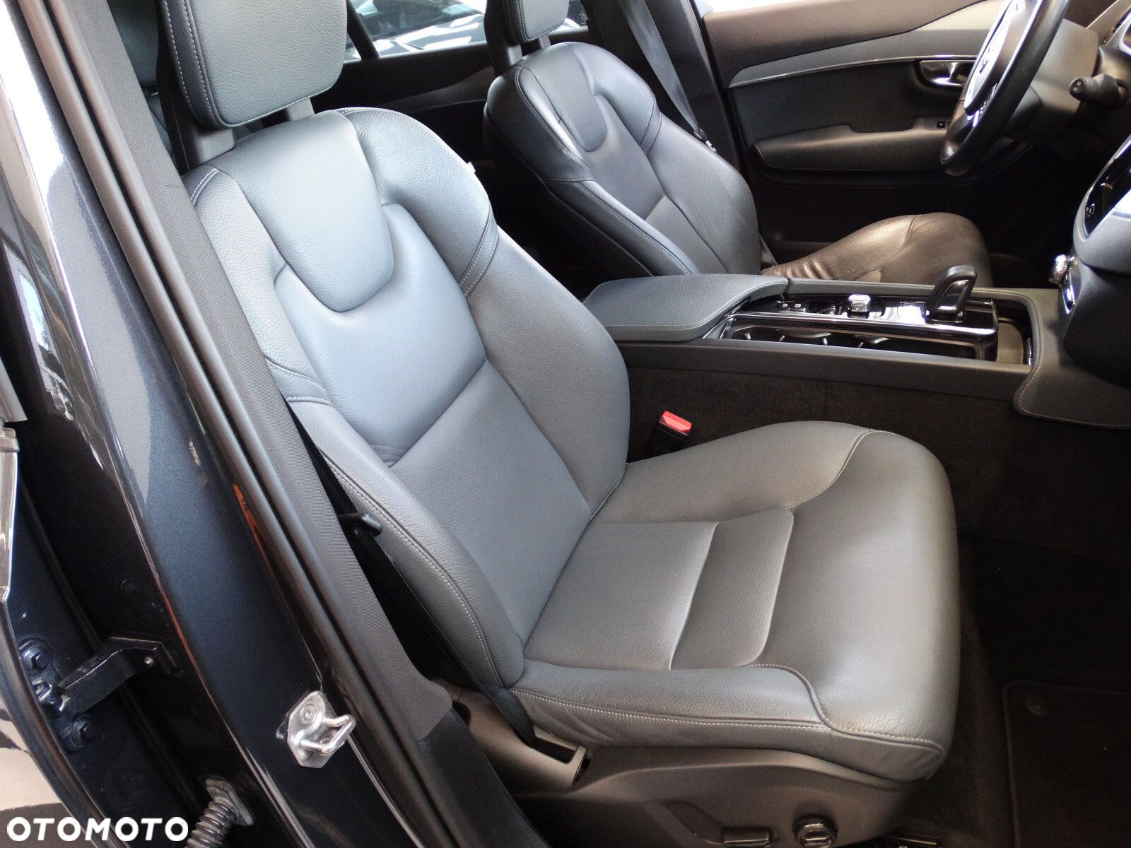 Volvo XC 90 - 13