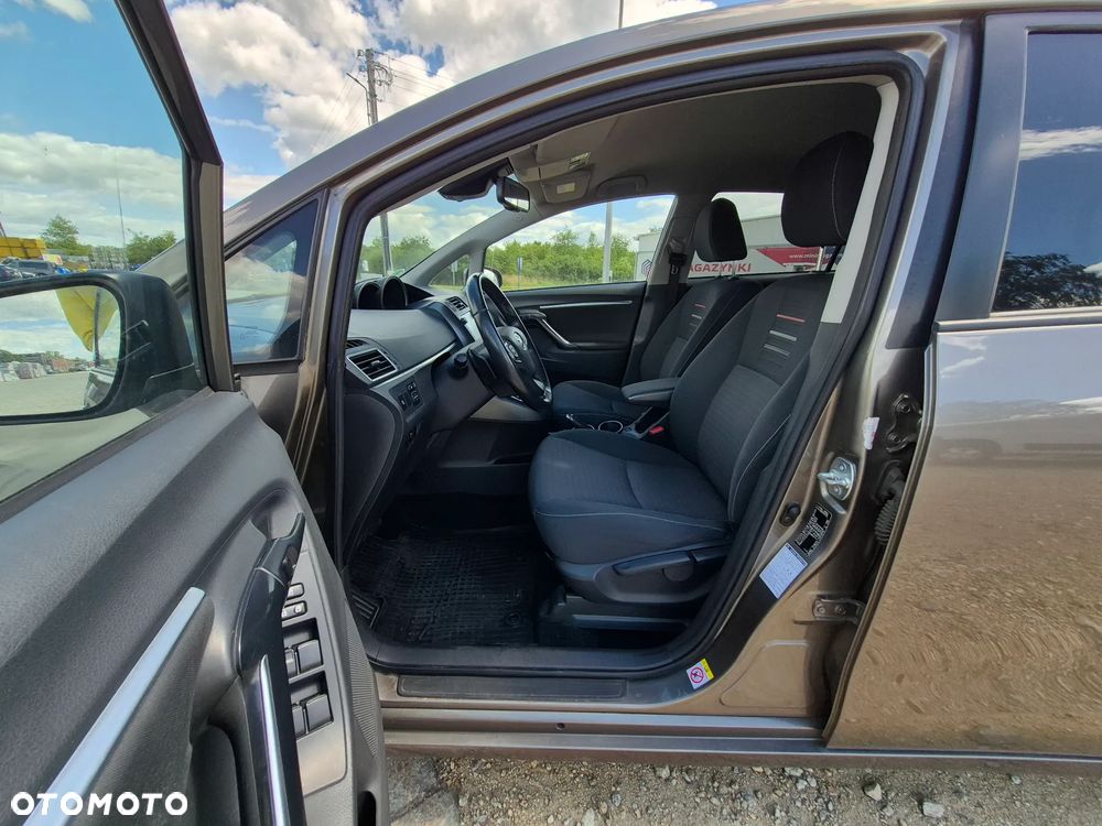 Toyota Verso 1.8 Prestige EU5 MS - 11