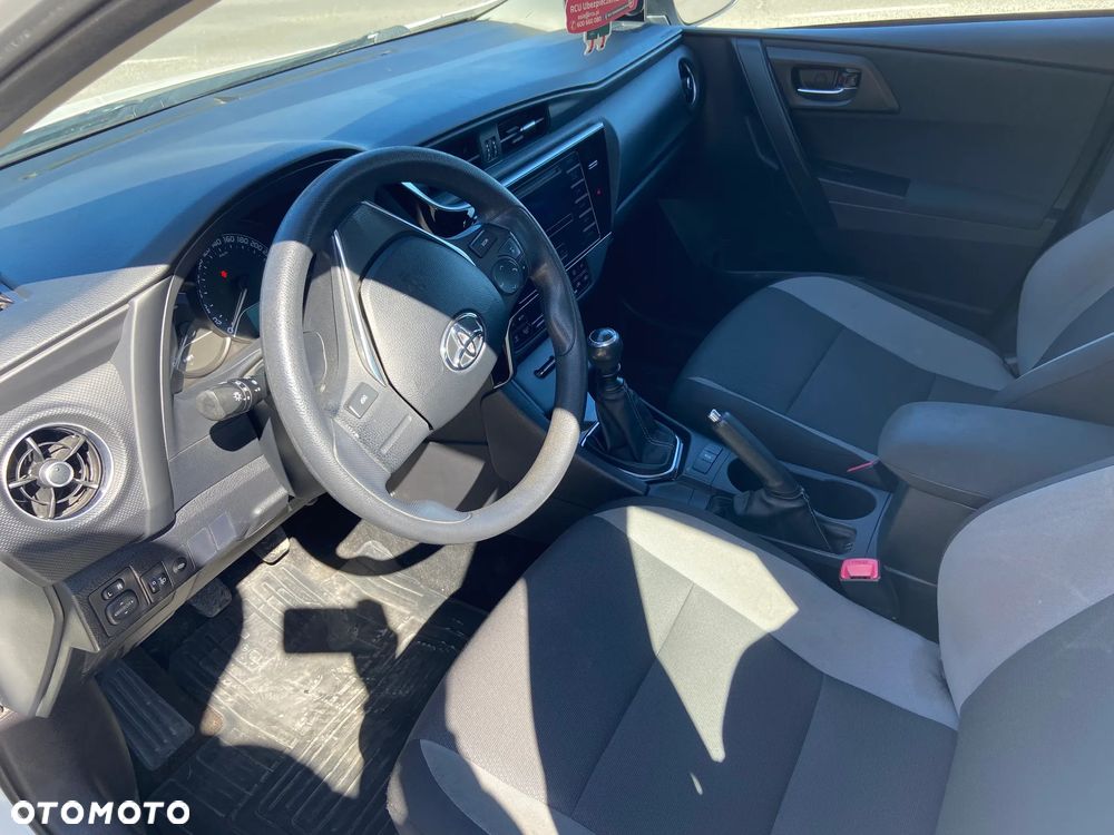 Toyota Auris 1.33 VVT-i Active - 11