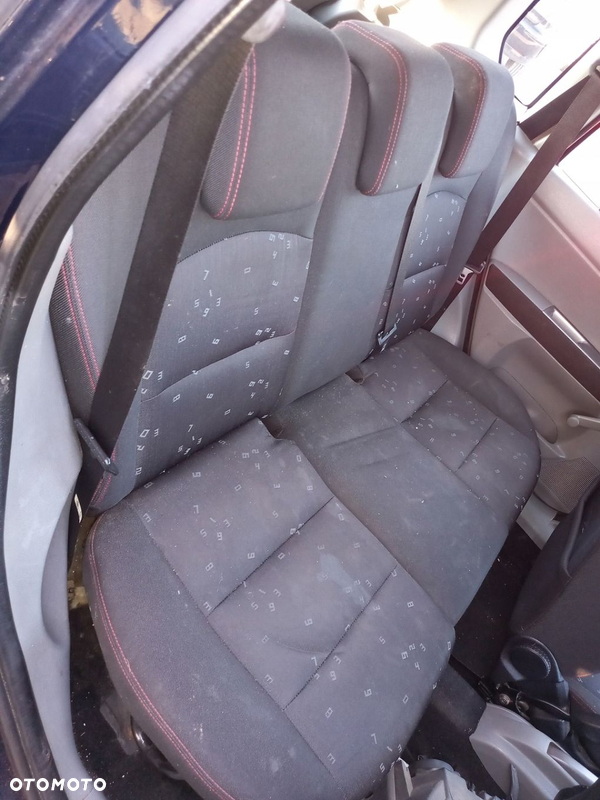 Fotele kanapa KPL Mazda 2 I 2003r EUROPA