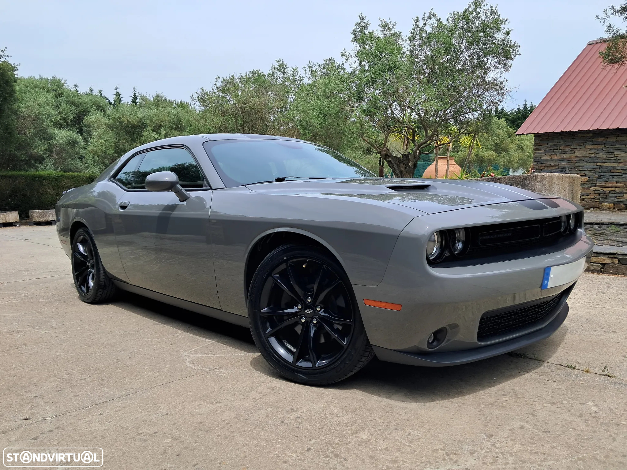 Dodge Challenger Auto SXT Plus - 7