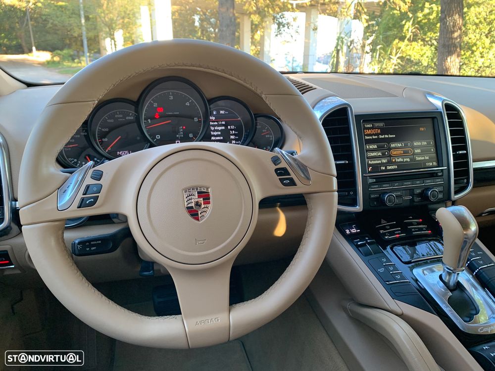 Porsche Cayenne - 20