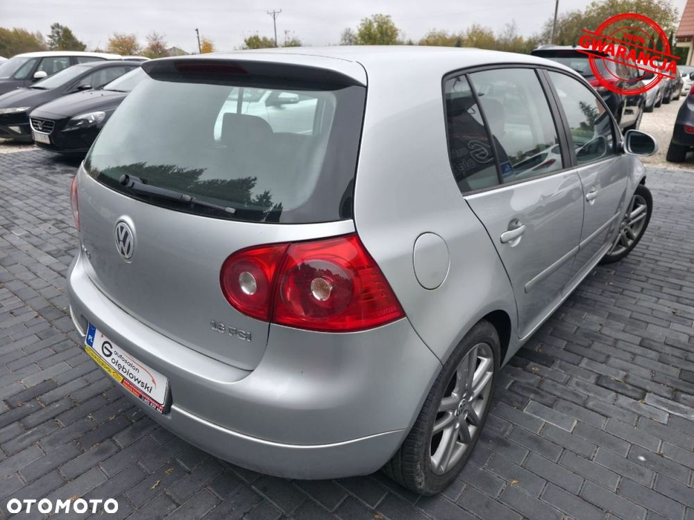 Volkswagen Golf - 10