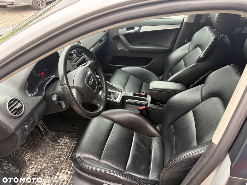 Audi A3 Sportback 1.8 TFSI Ambition - 6