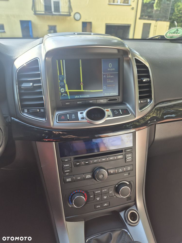 Chevrolet Captiva 2.2 d LTZ - 11