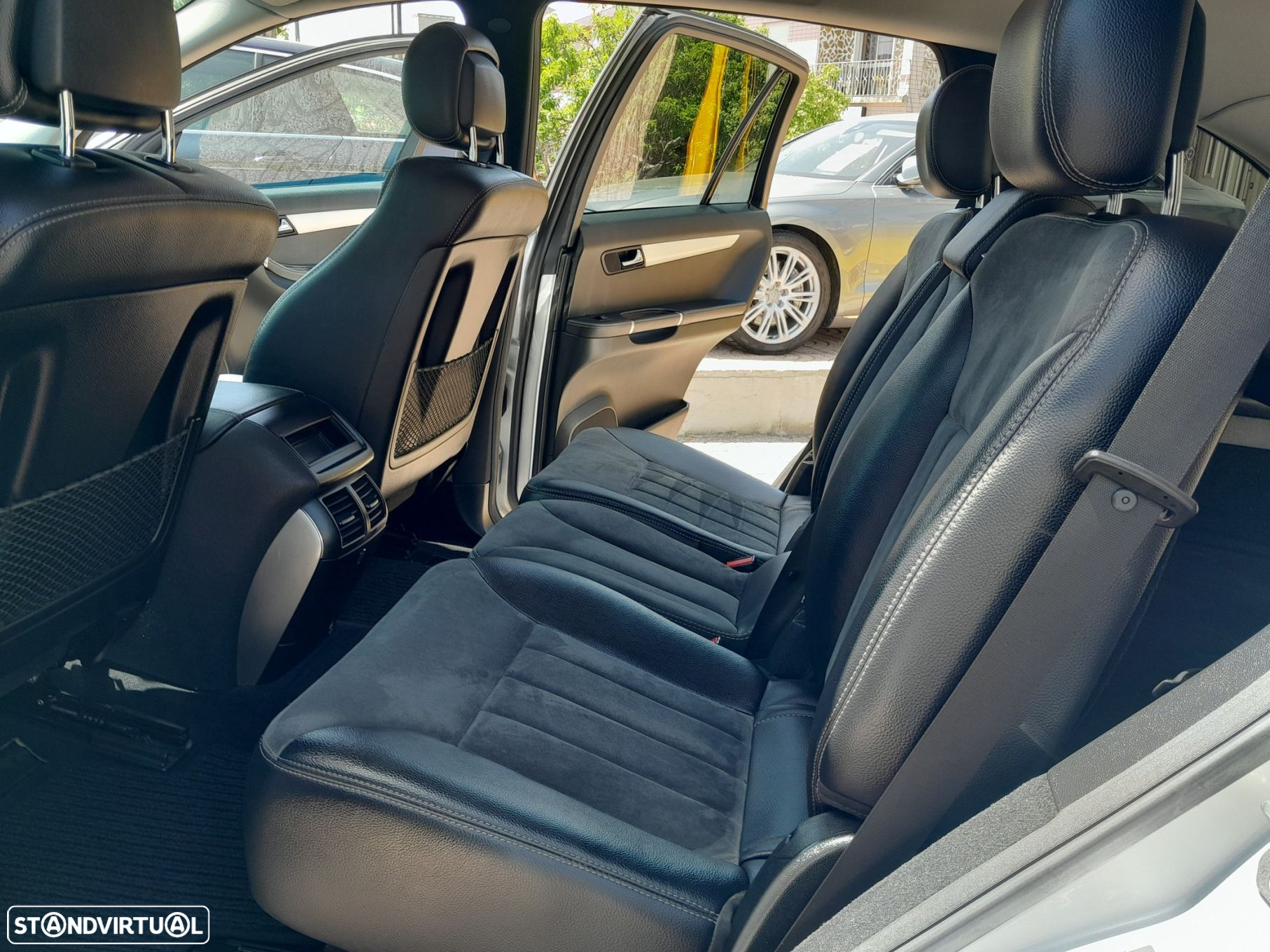 Mercedes-Benz R 320 CDi 4-Matic Longo - 26