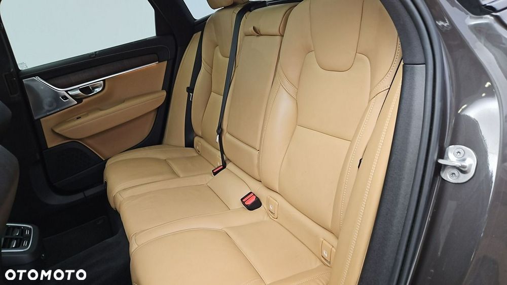 Volvo V90 Cross Country B5 D AWD Core - 21