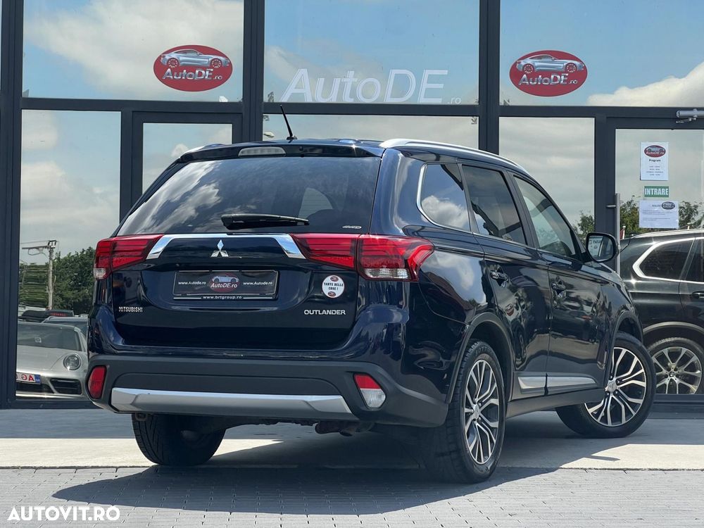 Mitsubishi Outlander - 5