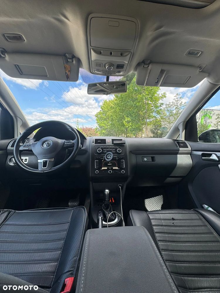 Volkswagen Touran 2.0 TDI Highline DSG - 23