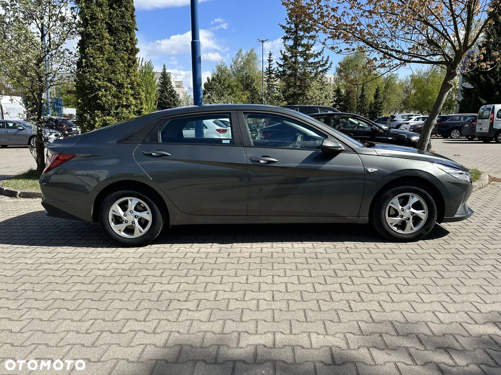 Hyundai Elantra 1.6 Modern CVT - 2