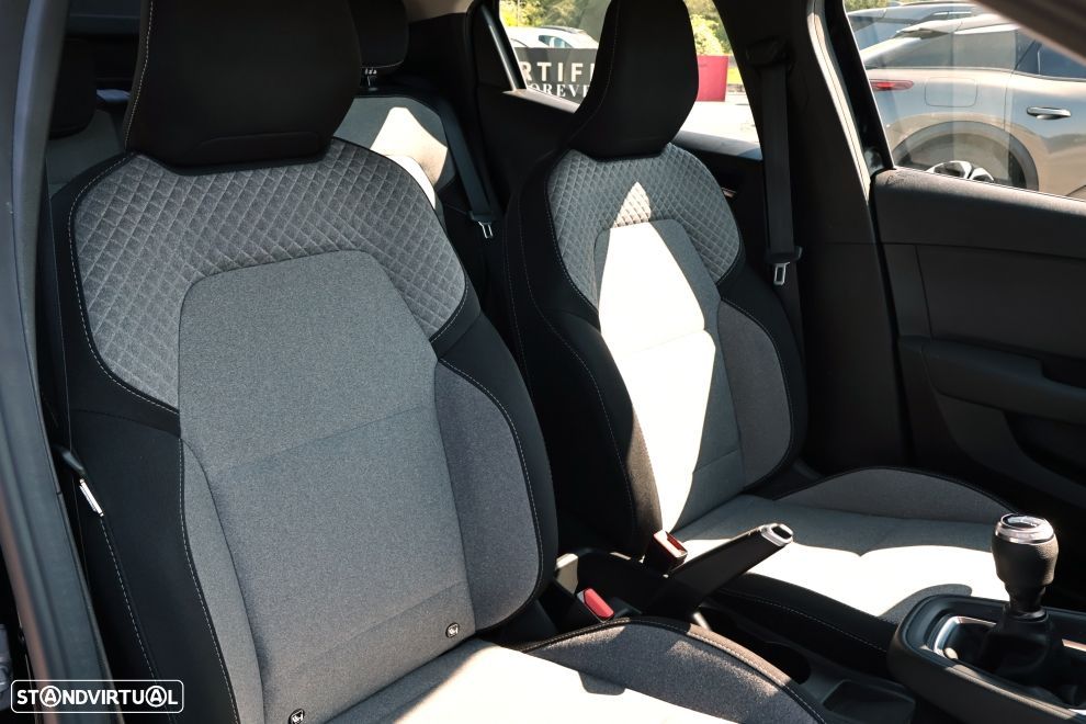 Mitsubishi Colt 1.0 MPI Invite - 11