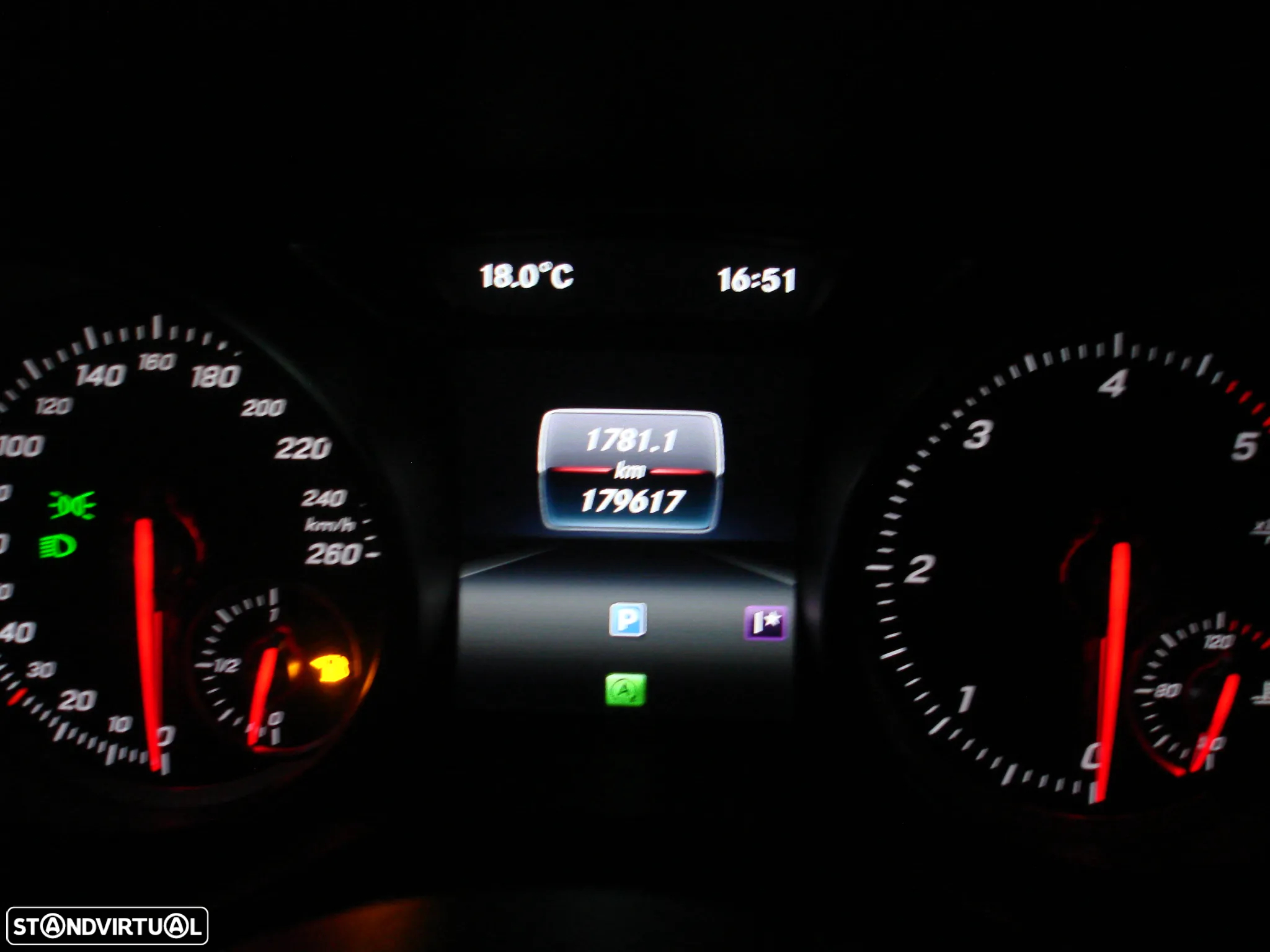 Mercedes-Benz A 180 d AMG Line - 14