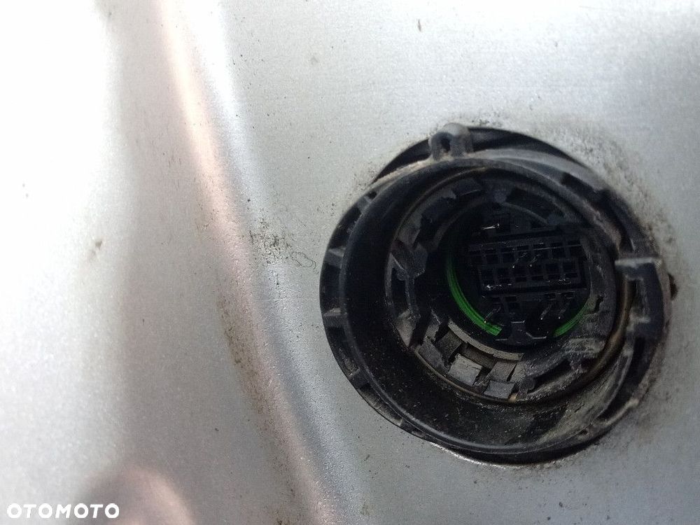 OPEL ASTRAIII H  DRZWI TYŁ PRAWE TYLNE 2AU - 5