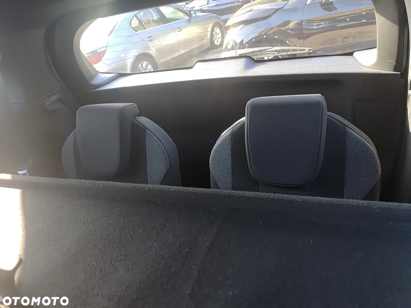 Peugeot 5008 1.2 PureTech Active S&S EAT8 - 15