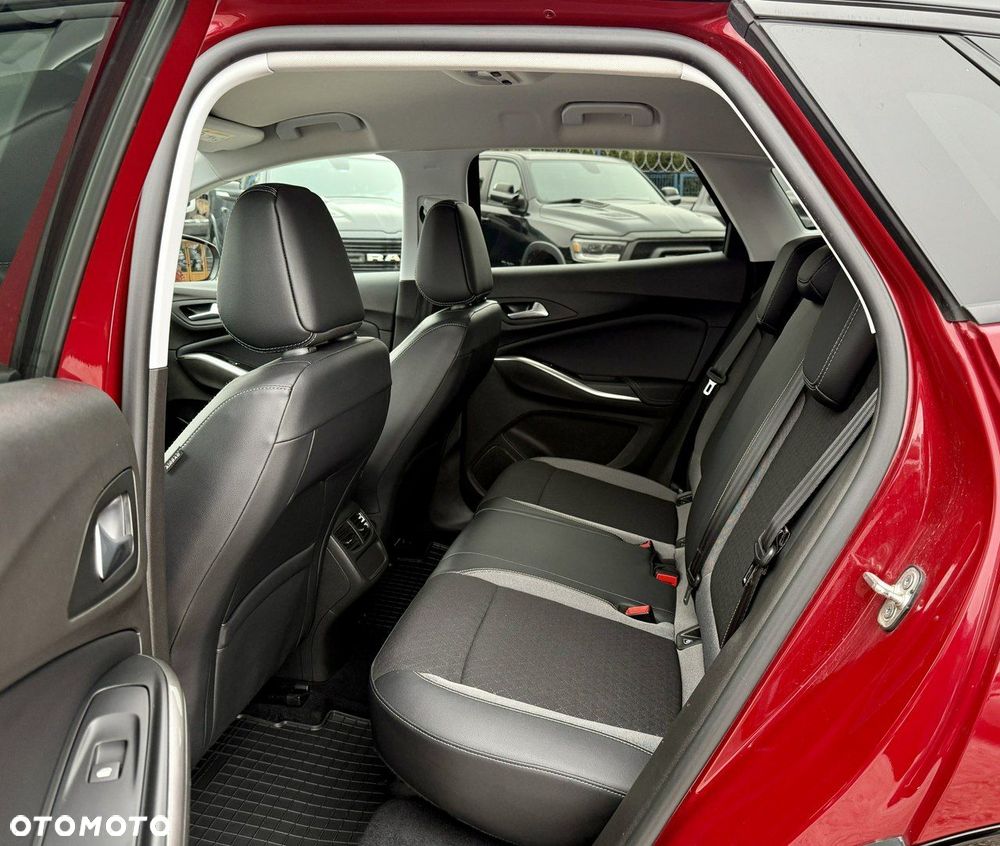 Opel Grandland 1.2 T GS Line S&S - 10