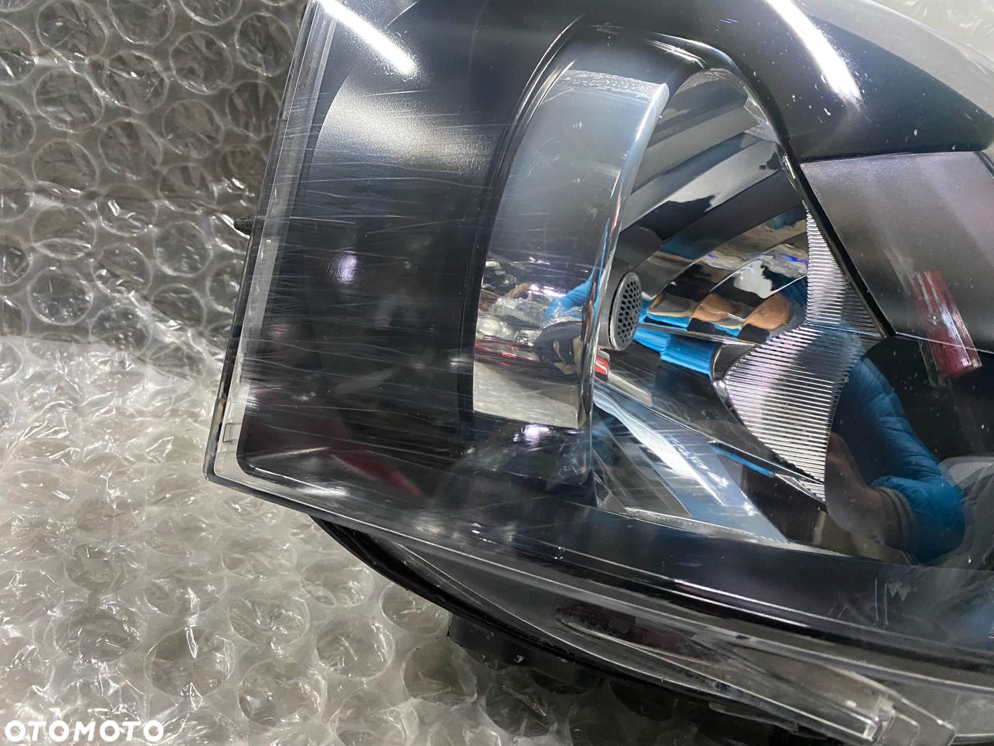 LAMPA PRAWA VW T5 LIFT MULTIVAN 7E1941016H - 3