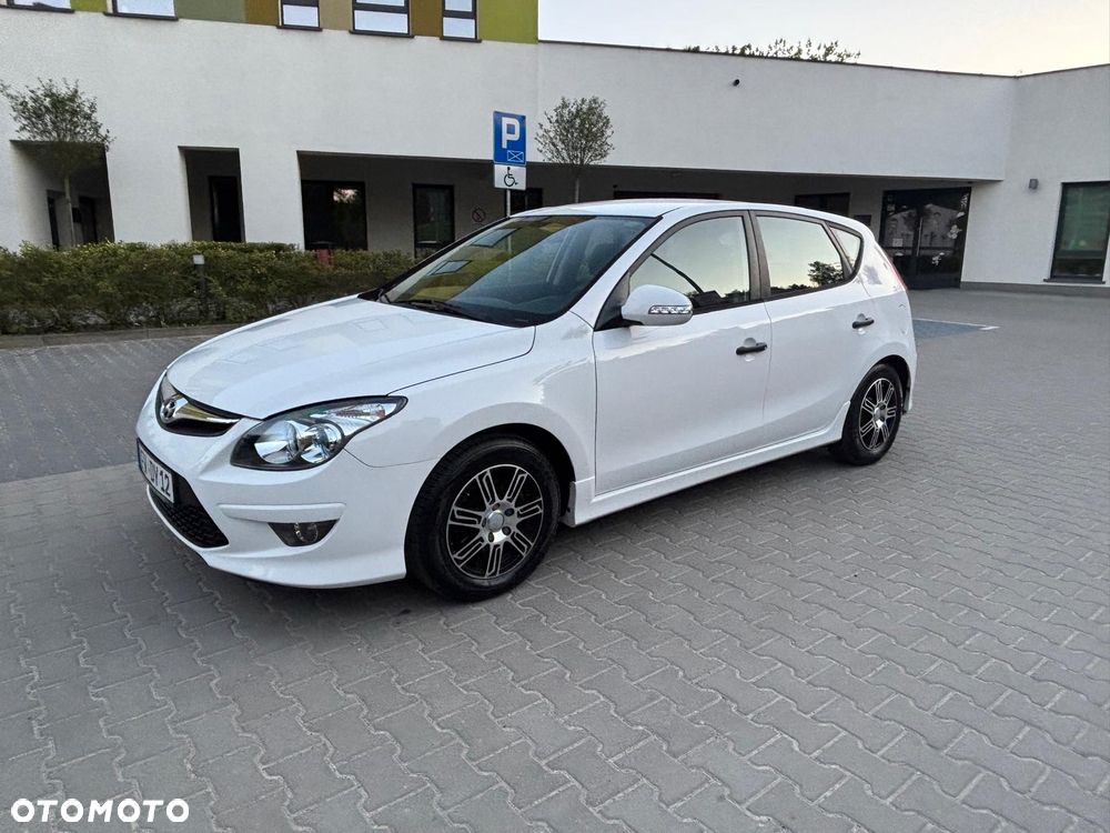 Hyundai i30 1.4 Comfort World Cup - 12