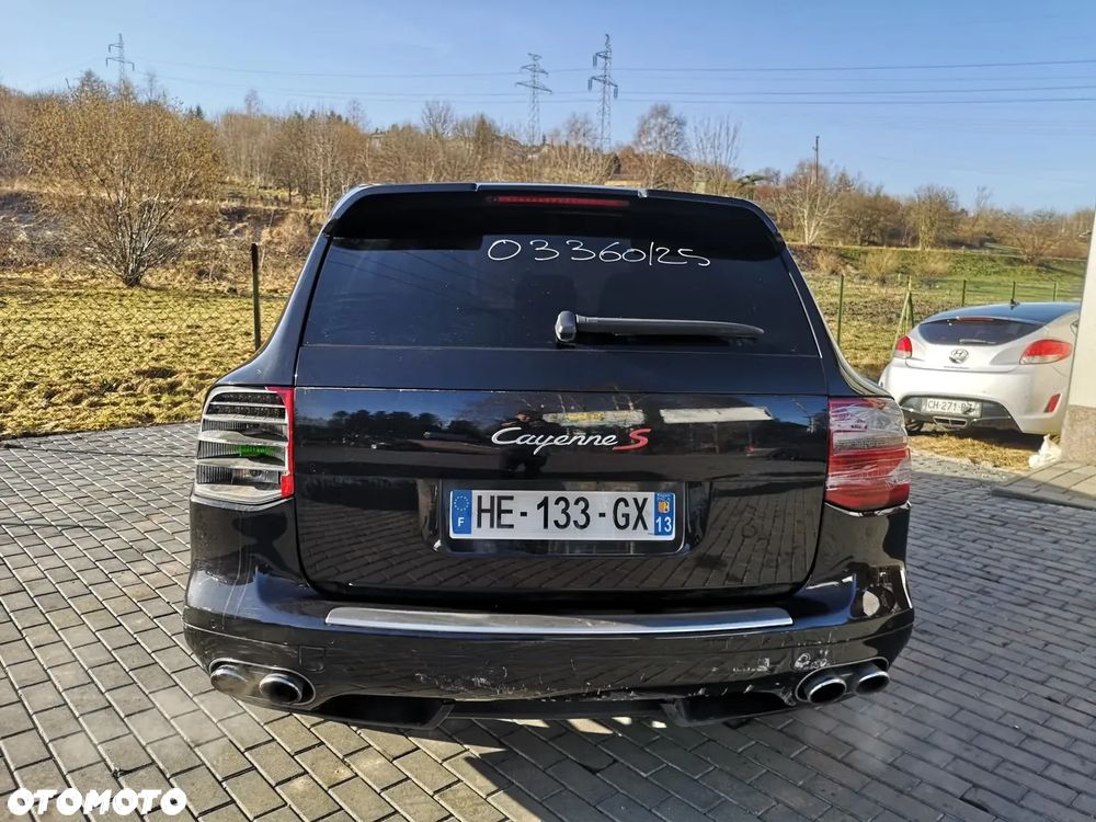 Porsche Cayenne - 8