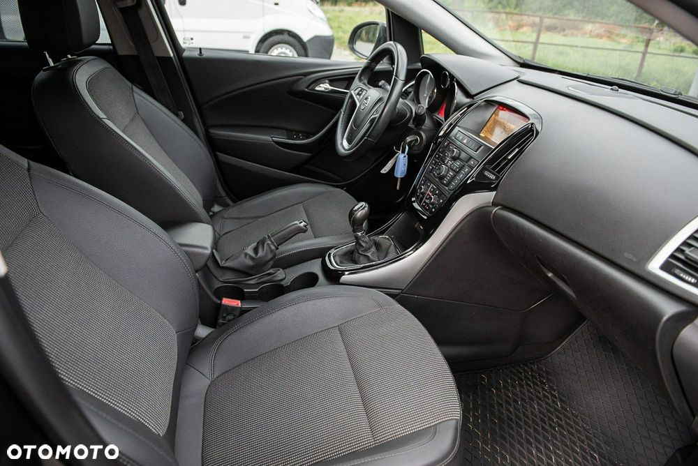 Opel Astra 1.6 CDTI Cosmo - 9
