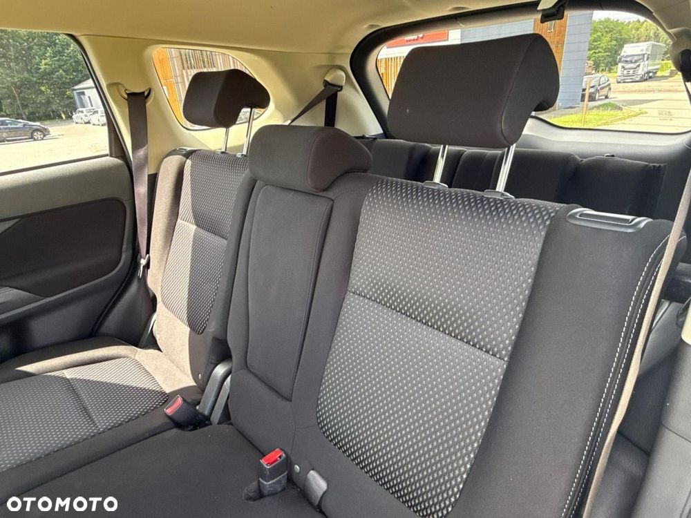 Mitsubishi Outlander 2.0 Intense Comfort 4WD CVT - 26