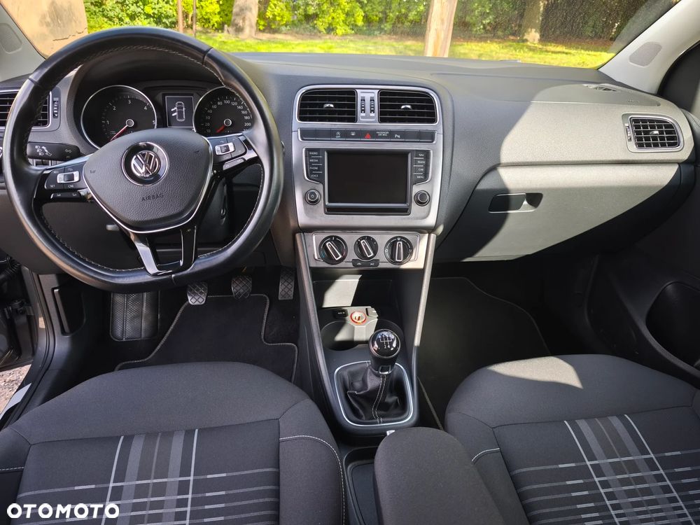 Volkswagen Polo 1.4 TDI BMT Comfortline - 11