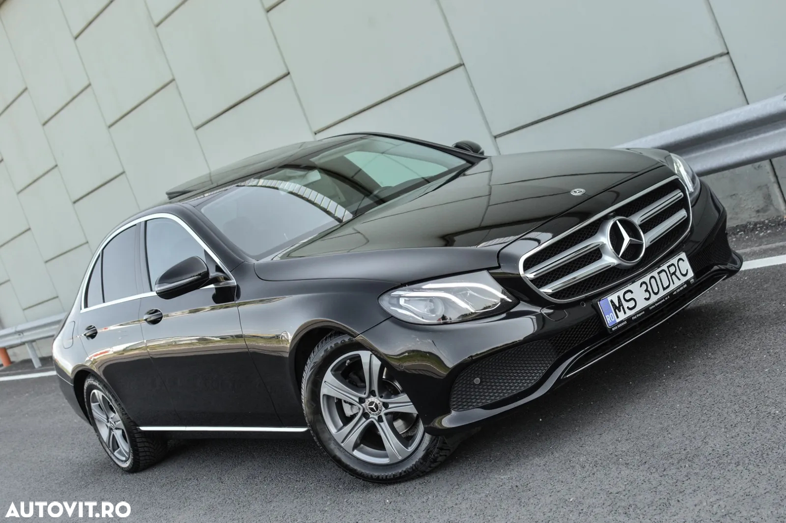 Mercedes-Benz E 220 d Aut. - 20