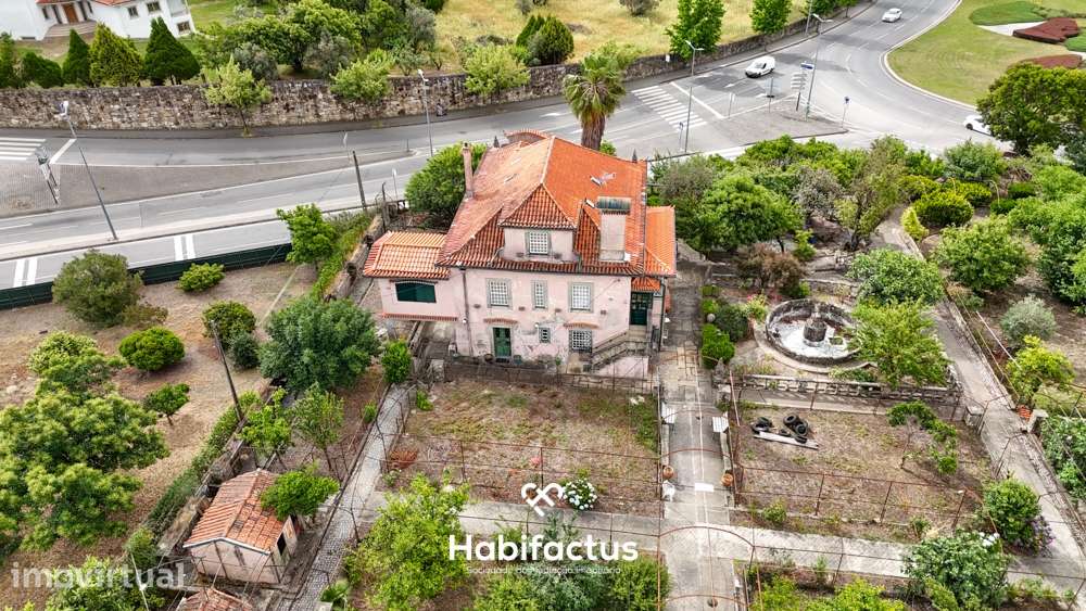 Palacete T5 com Potencial para Hotel de Charme - Viseu - Grande imagem: 2/60
