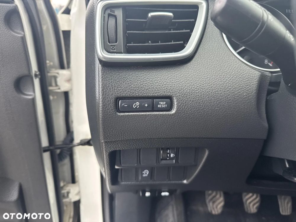 Nissan Qashqai 1.3 DIG-T N-Style EU6d - 25