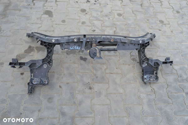 PAS PRZEDNI WZMOCNIENIE Renault Scenic II - 8200137496