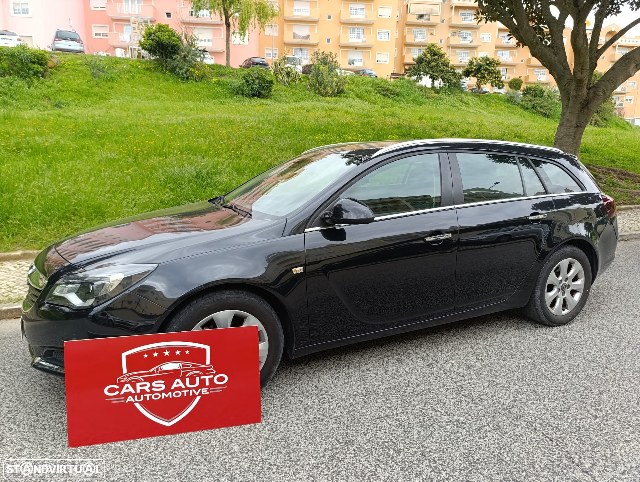 Opel Insignia Sports Tourer 1.6 CDTi Executive S/S - 1