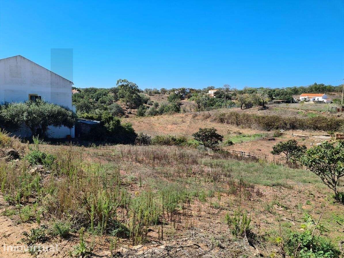 Terreno de 625 m2 com potencial para 2 moradias - Grande imagem: 4/13