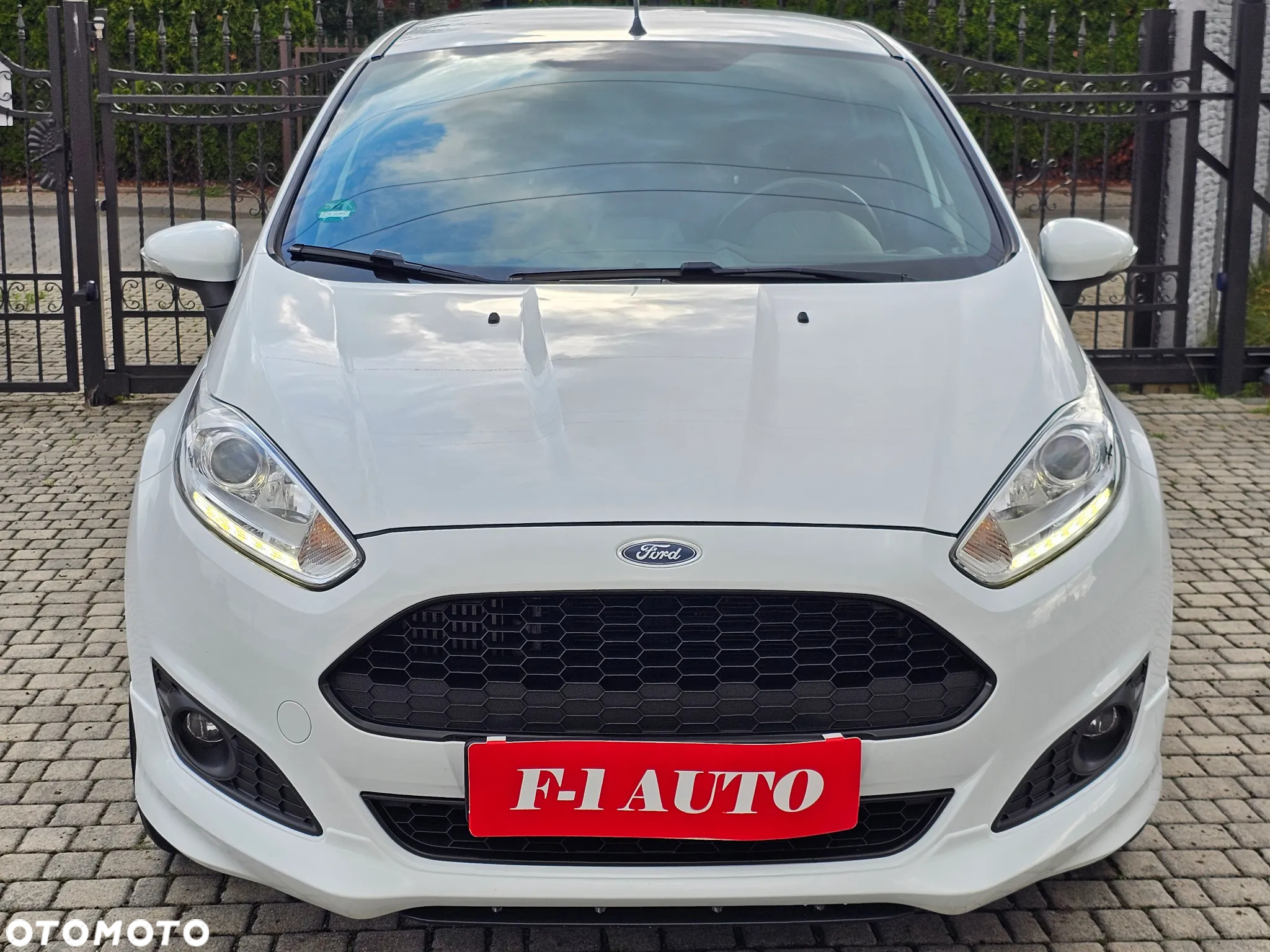Ford Fiesta 1.0 EcoBoost S&S ST-LINE X - 37