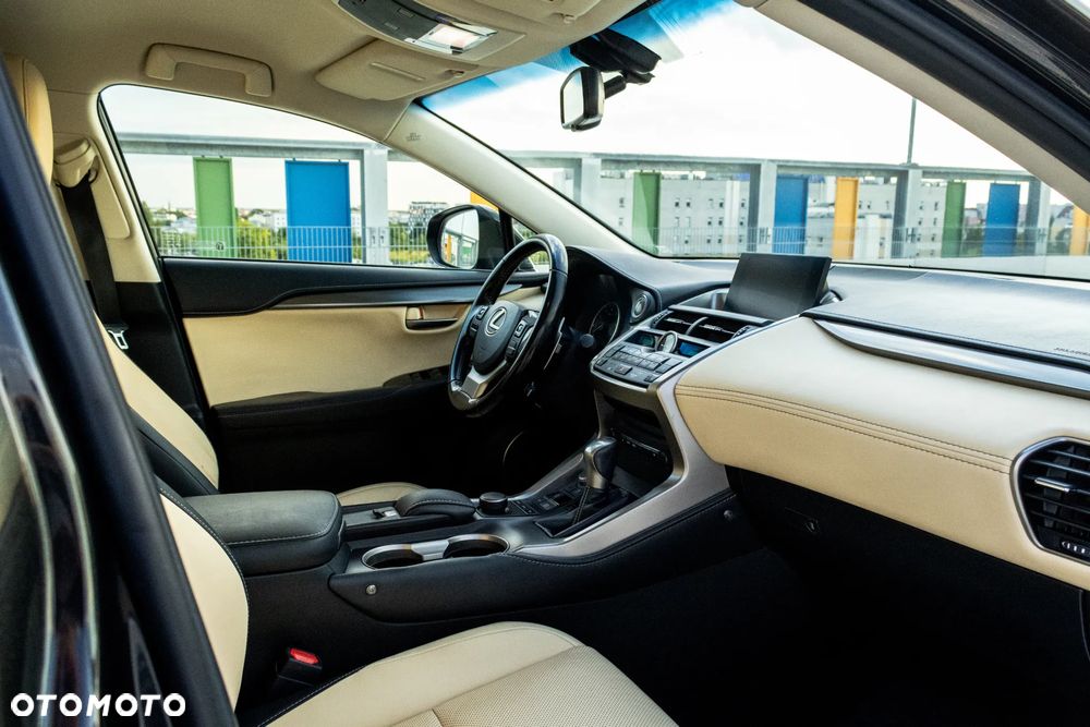 Lexus NX 200t Comfort AWD - 15