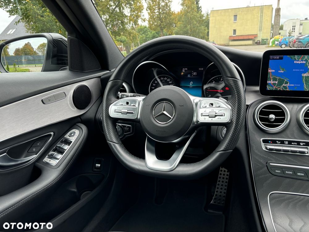 Mercedes-Benz Klasa C 220 d T 9G-TRONIC AMG Line - 26