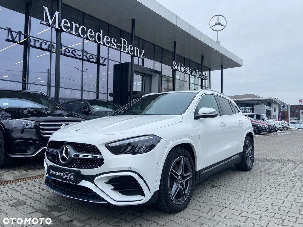 Mercedes-Benz GLA 200 mHEV AMG Line 7G-DCT - 1