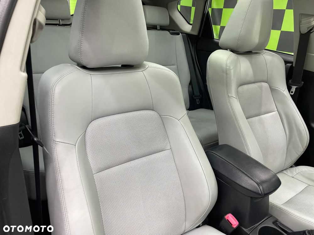 Toyota Auris - 12