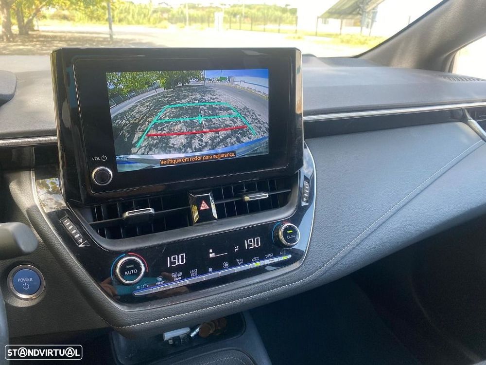 Toyota Corolla Touring Sports 1.8 Hybrid Comfort+P.Sport - 11