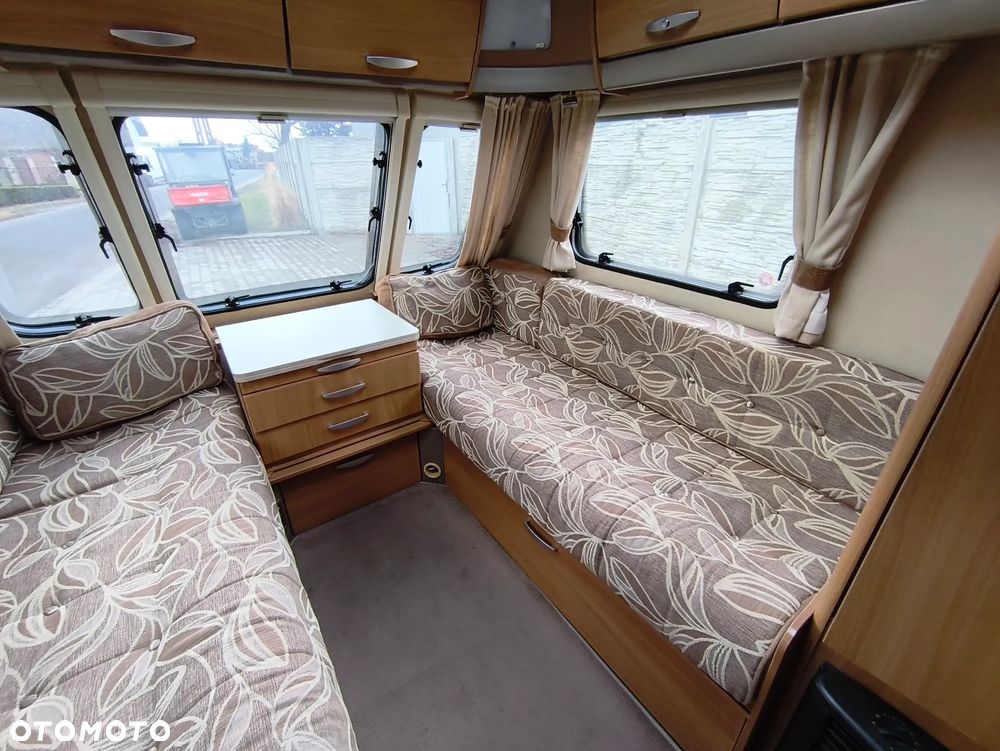 SWIFT CHARISMA 565 - 13