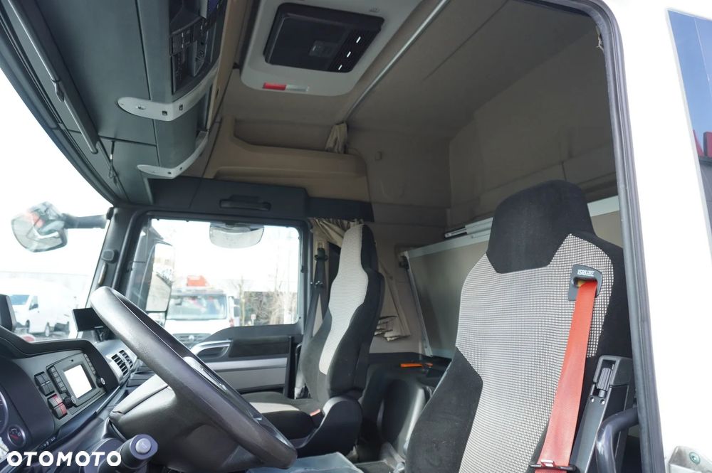 MAN TGS 35.420 8×2 / Chassis 6.4 m / 3 steered axles / 3 units - 15