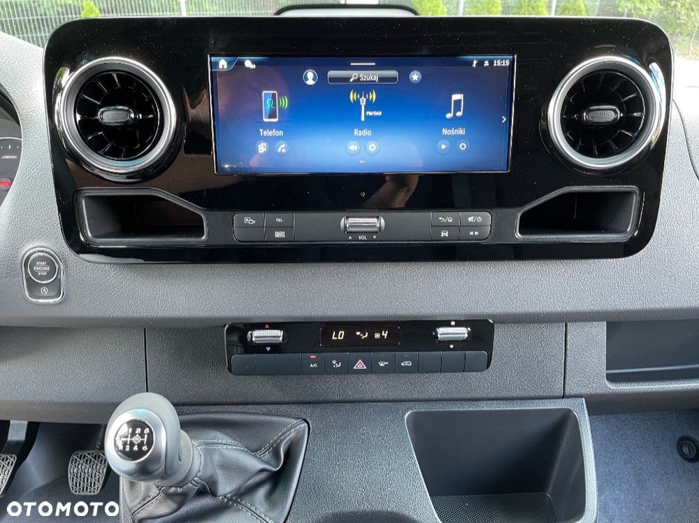 Mercedes-Benz Sprinter - 9