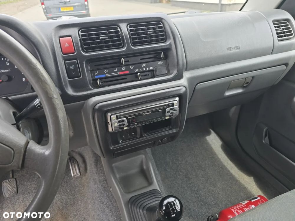 Suzuki Jimny - 15