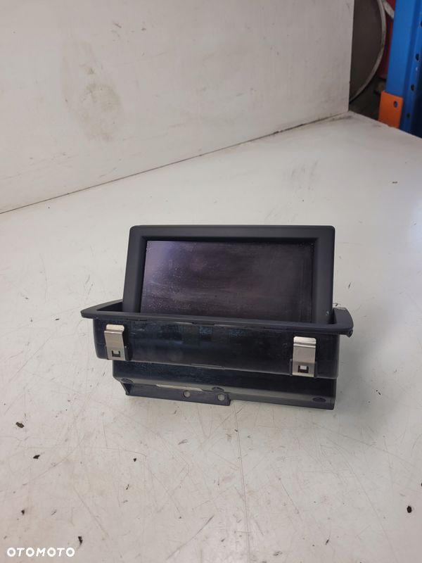 WYŚWIETLACZ MONITOR WINDA AUDI A1 8X 8X0857273B - 1