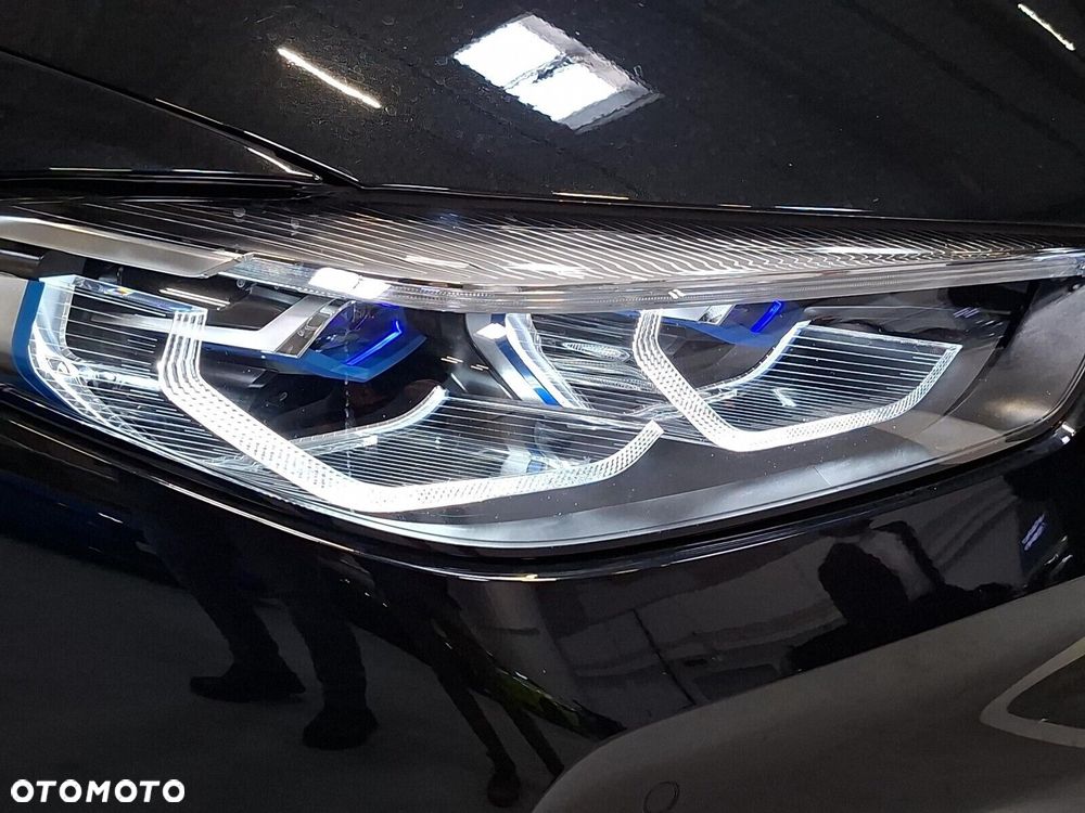 BMW Seria 8 - 20
