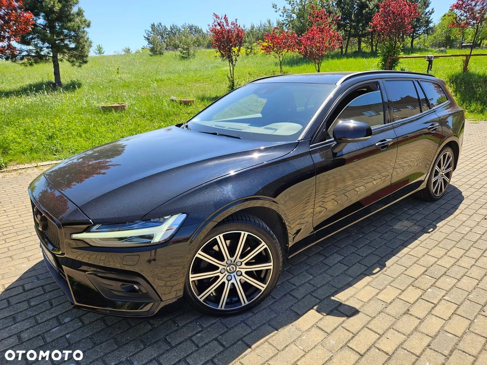 Volvo V60 D4 Momentum Pro - 2