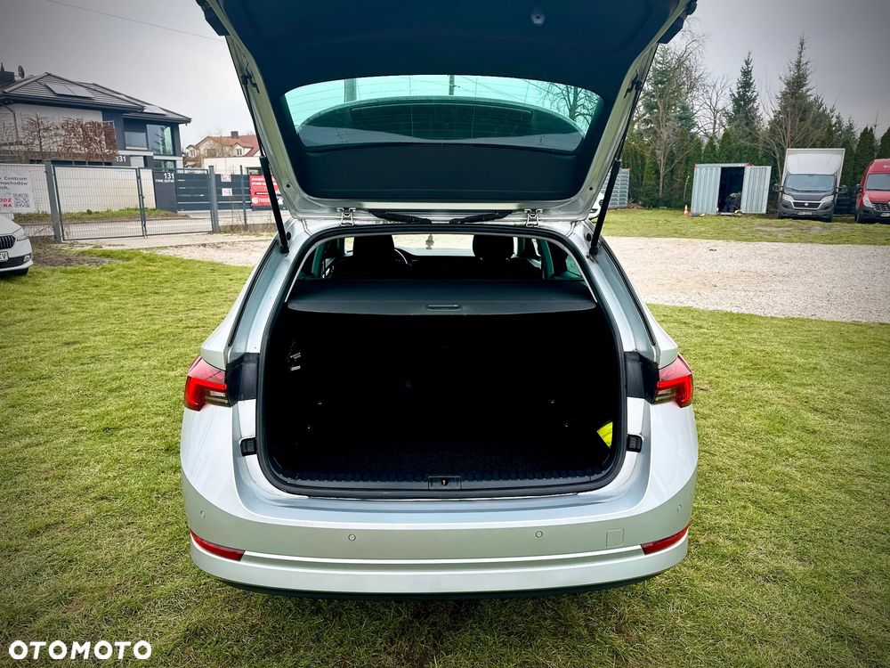 Skoda Octavia 2.0 TDI Ambition DSG - 23