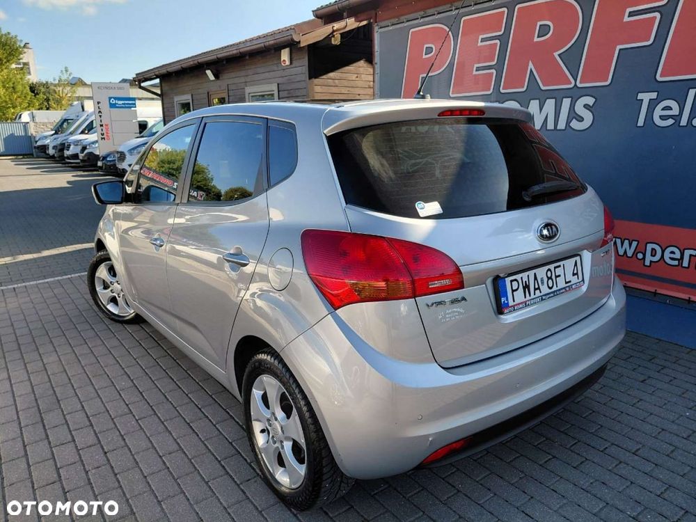 Kia Venga - 6