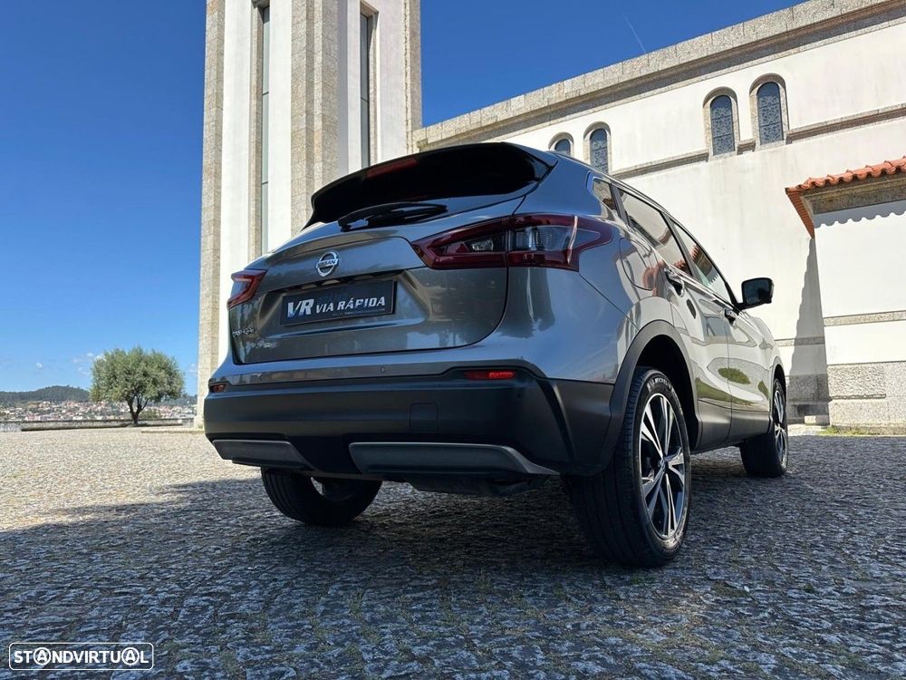 Nissan Qashqai 1.5 dCi N-Connecta J18+Led - 27