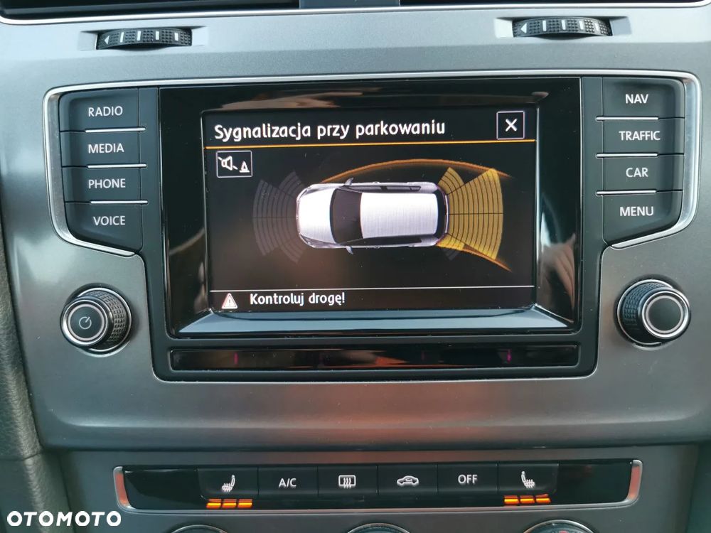 Volkswagen Golf - 17