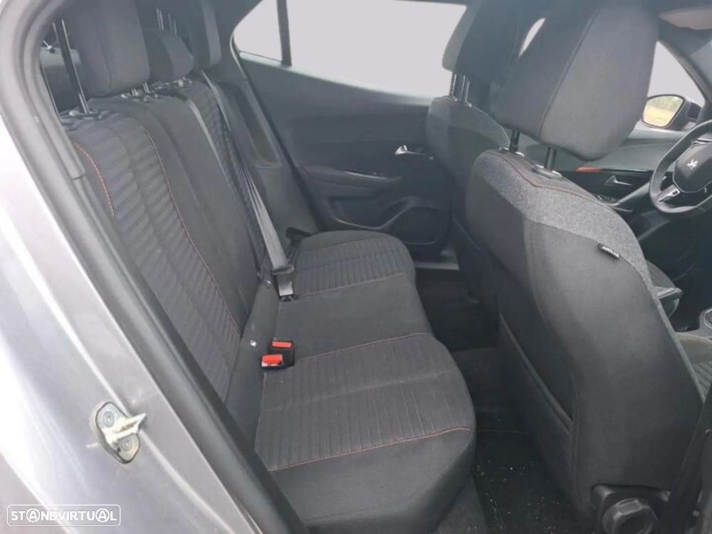 Peugeot 2008 - 7